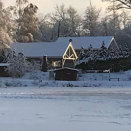 Am Weiher Chalet